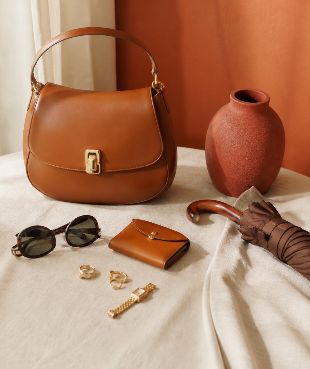 Bags & leather goods